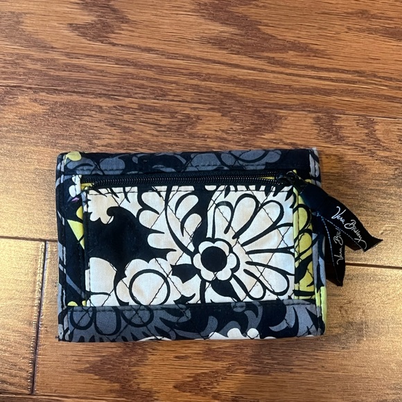 Vera Bradley Wallet - Picture 4 of 4